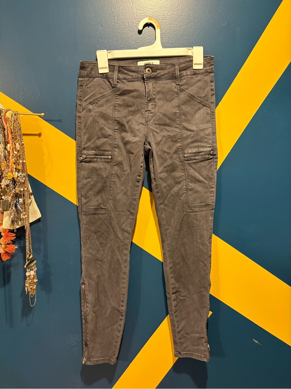 Pistola Dark Gray Wash Cargo Skinny Jeans EUC
